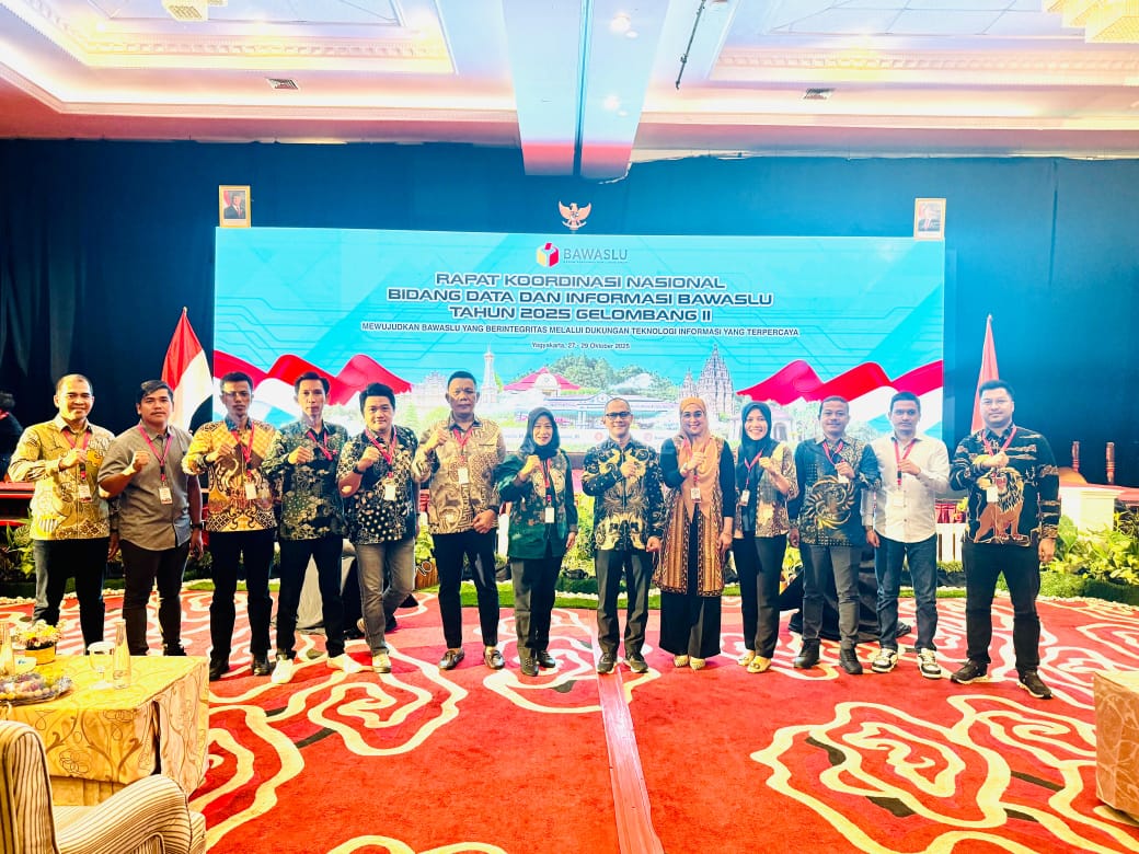 Bawaslu Muba Terima Anugerah Predikat INOFRMATIF