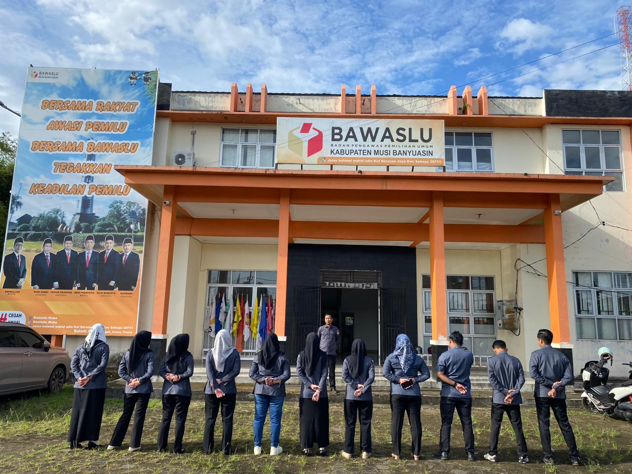 Apel Pagi bersama Abdul Jalal dan seluruh Jajaran Sekretariat Bawaslu Kabupaten Musi Banyuasin