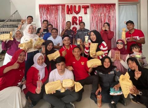 Pelaksanaan lomba memeriahkan Hari Kemerdekaan di Kantor Bawaslu Kabupaten Musi Banyuasin