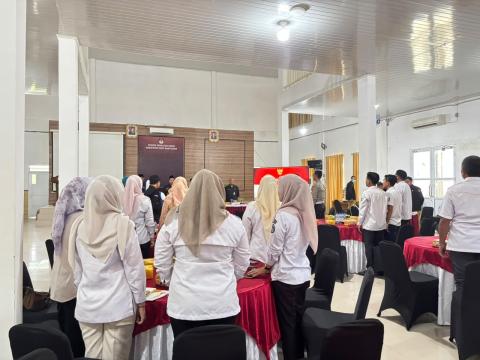 Bawaslu Kabupaten Musi Banyuasin menghadiri undangan KPU Musi Banyuasin terkait Forum Konsultasi Publik di Aula KPU Musi Banyuasin pada Rabu (14/10/2026)
