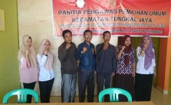 ANGGOTA PANWAS KAB.MUBA MUHAMMAD SARKANI, S.H,.M.H MENGAWASI LANGSUNG TES WAWANCARA PPL TUNGKAL JAYA