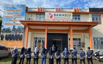 Apel Pagi bersama Abdul Jalal dan seluruh Jajaran Sekretariat Bawaslu Kabupaten Musi Banyuasin