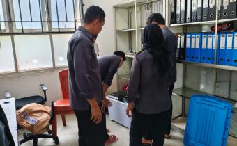 Kepala Sekretriat mengajak seluruh jajaran sekretariat Bawaslu Kabupaten Musi Banyuasin untuk gotong royong bersama pada Selasa, (10/04/2026)